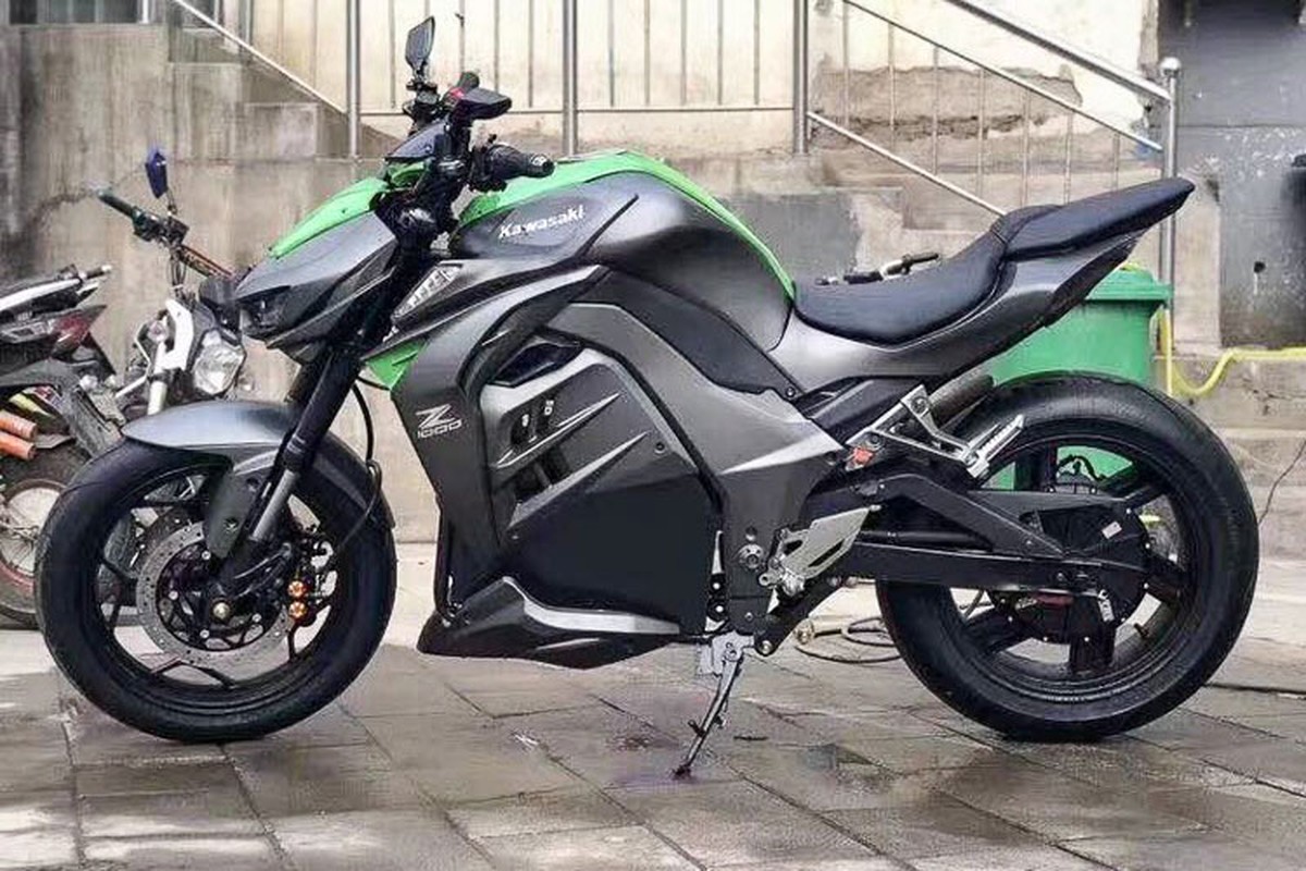 Xe máy điện Trung Quốc nhái trắng trợn Kawasaki Z1000