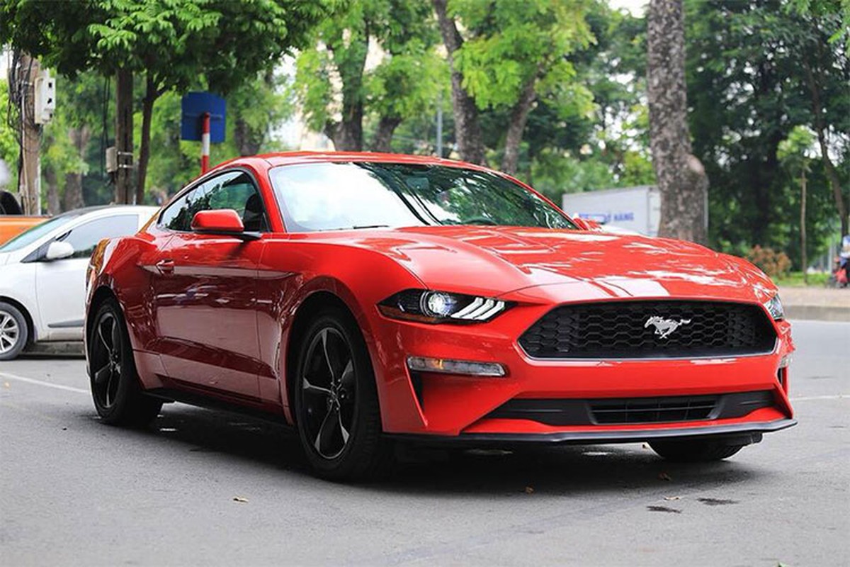 Them xe Ford Mustang 2018 hon 2 ty do ruc ve Ha Noi