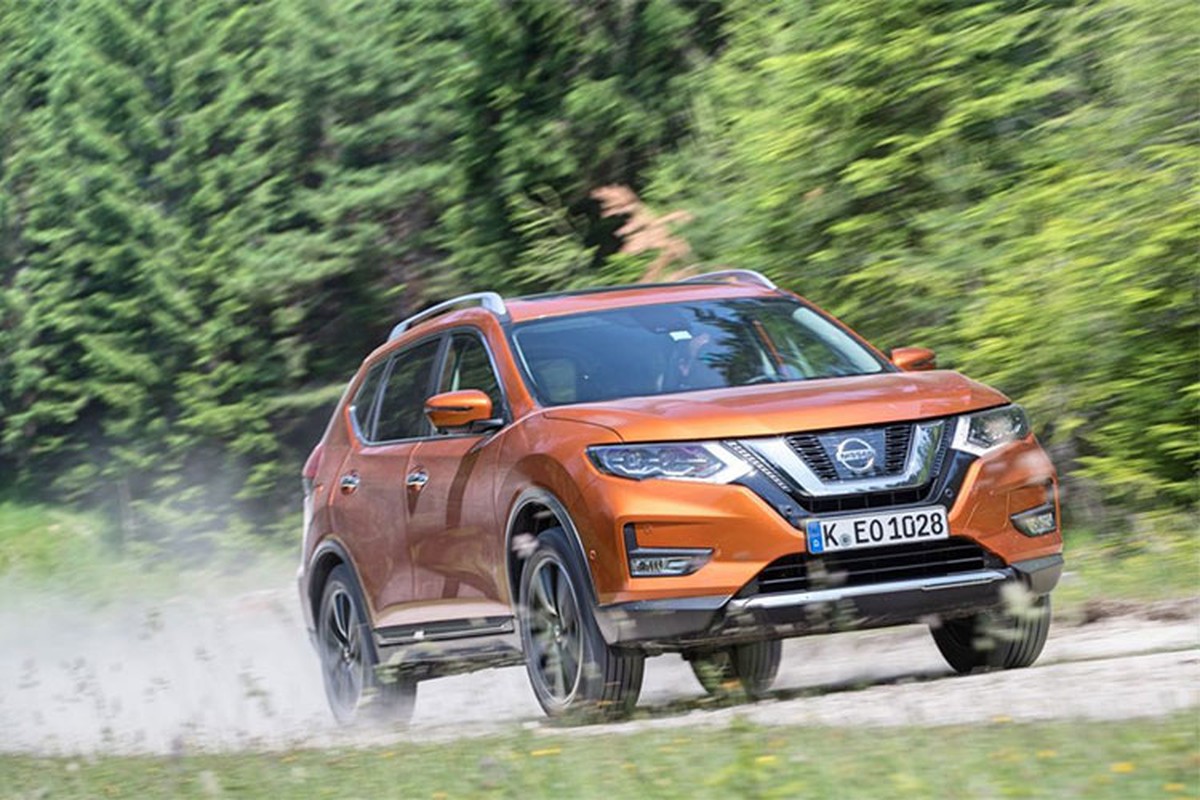 Nissan X-Trail 2019 them trang bi, gia tu 600 trieu dong-Hinh-2