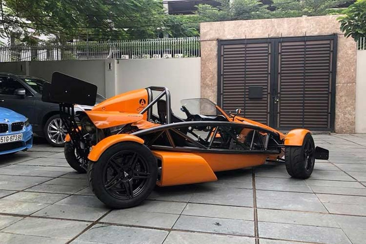 Sieu xe dua Ariel Atom gia 2,3 ty 