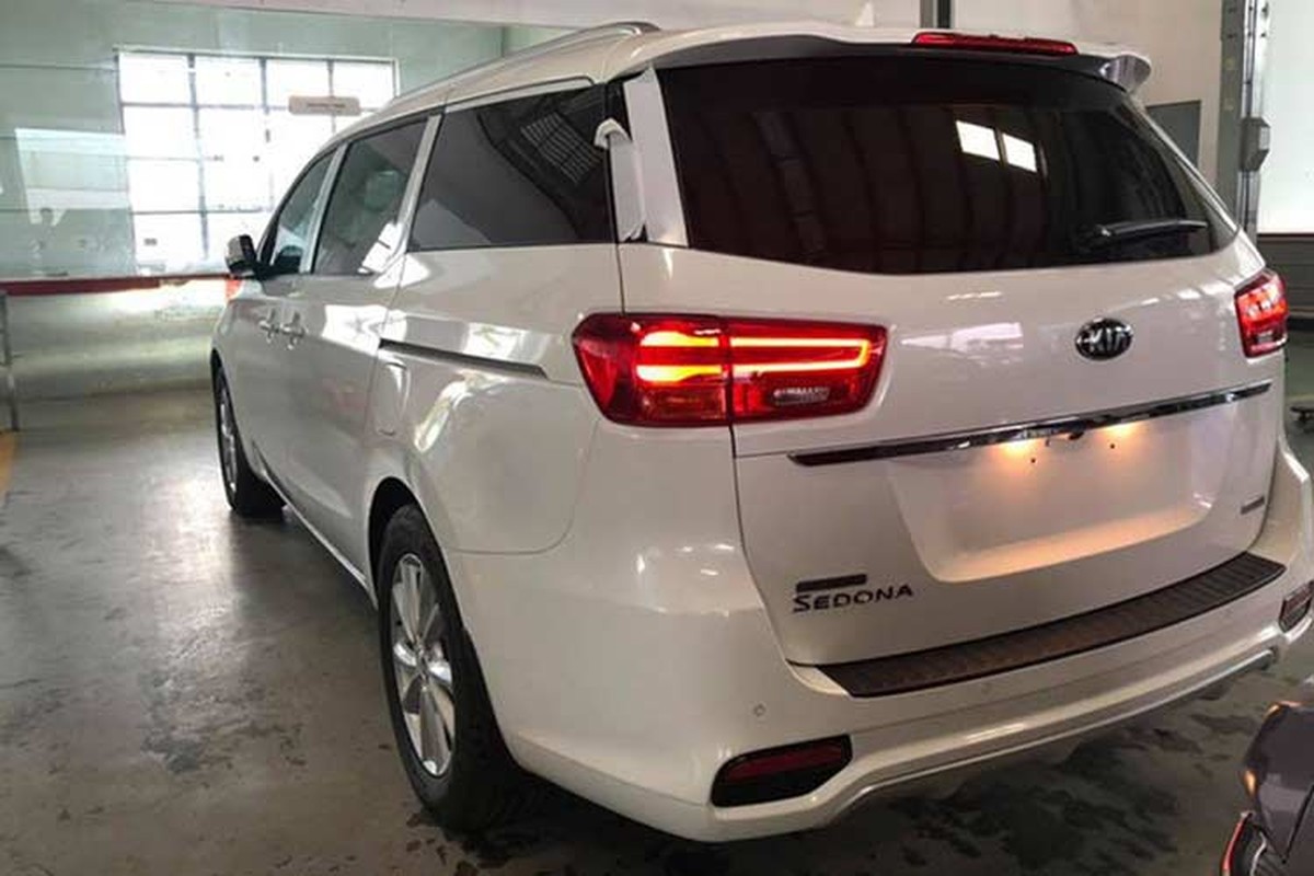 Can canh Kia Grand Sedona 2019 gia 1,2 ty tai Viet Nam?-Hinh-3