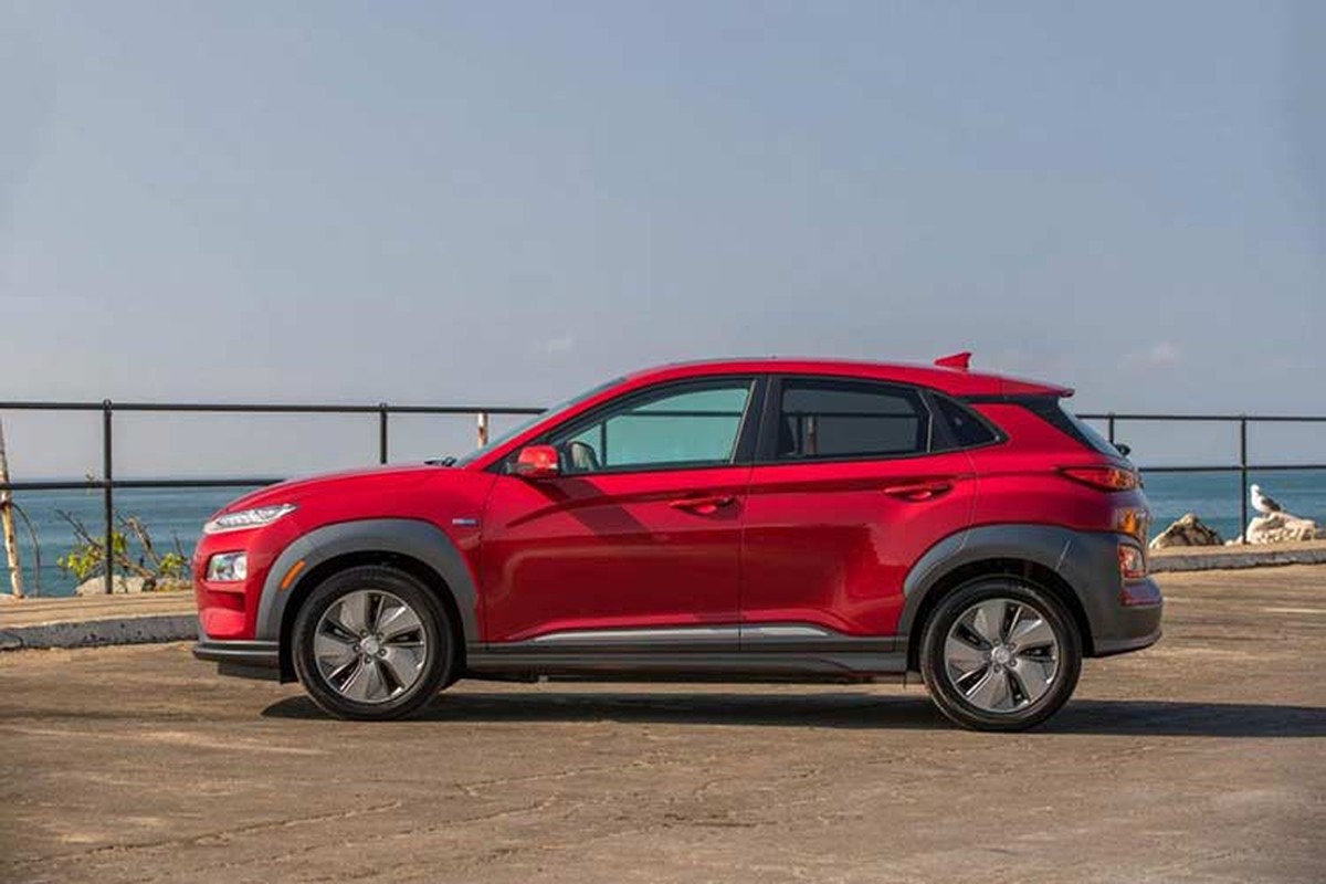 Xe oto dien Hyundai Kona moi chay 415 km/1 lan xac-Hinh-2