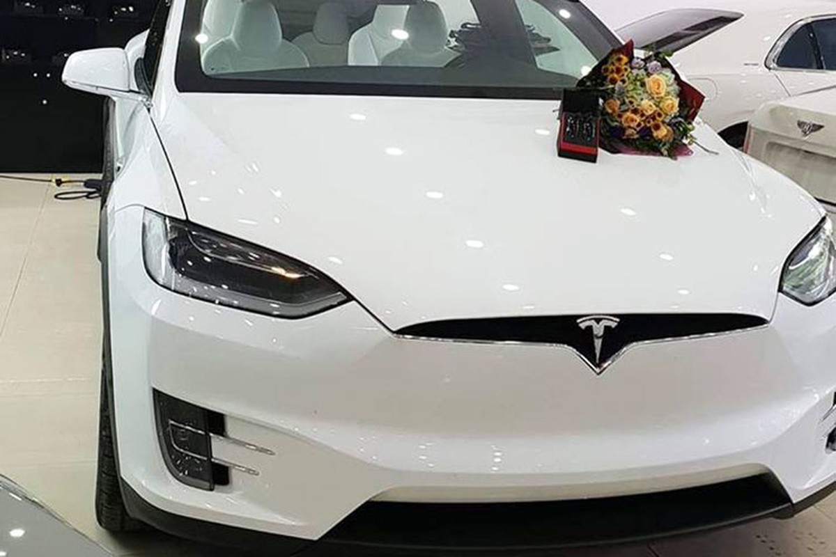 Soai ca Ha Noi mua Tesla Model X P100D 9 ty tang vo-Hinh-2