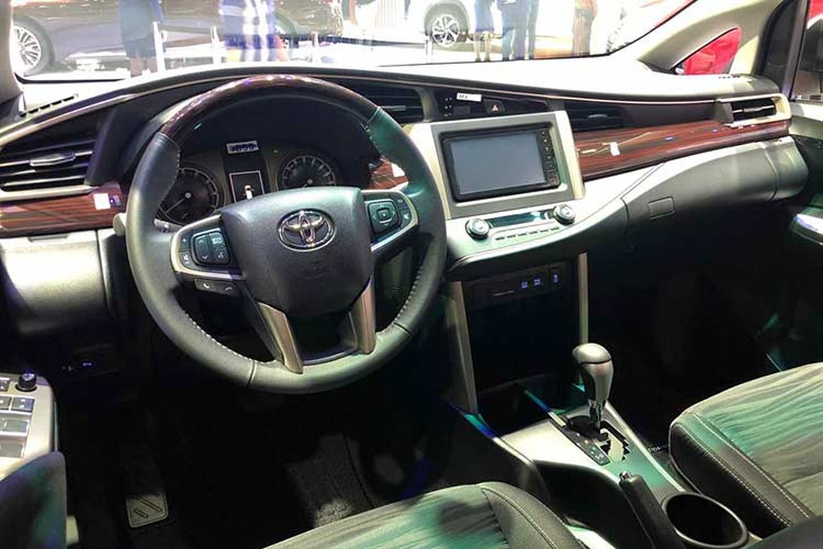 Xe Toyota Innova phien ban 2018 gia tu 752 trieu dong-Hinh-5