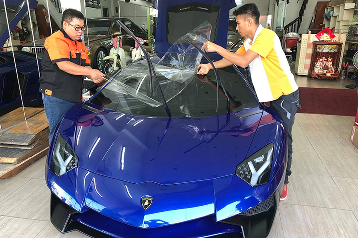 Lamborghini Aventador SV Minh Nhua ve zin sap den tay chu moi-Hinh-2