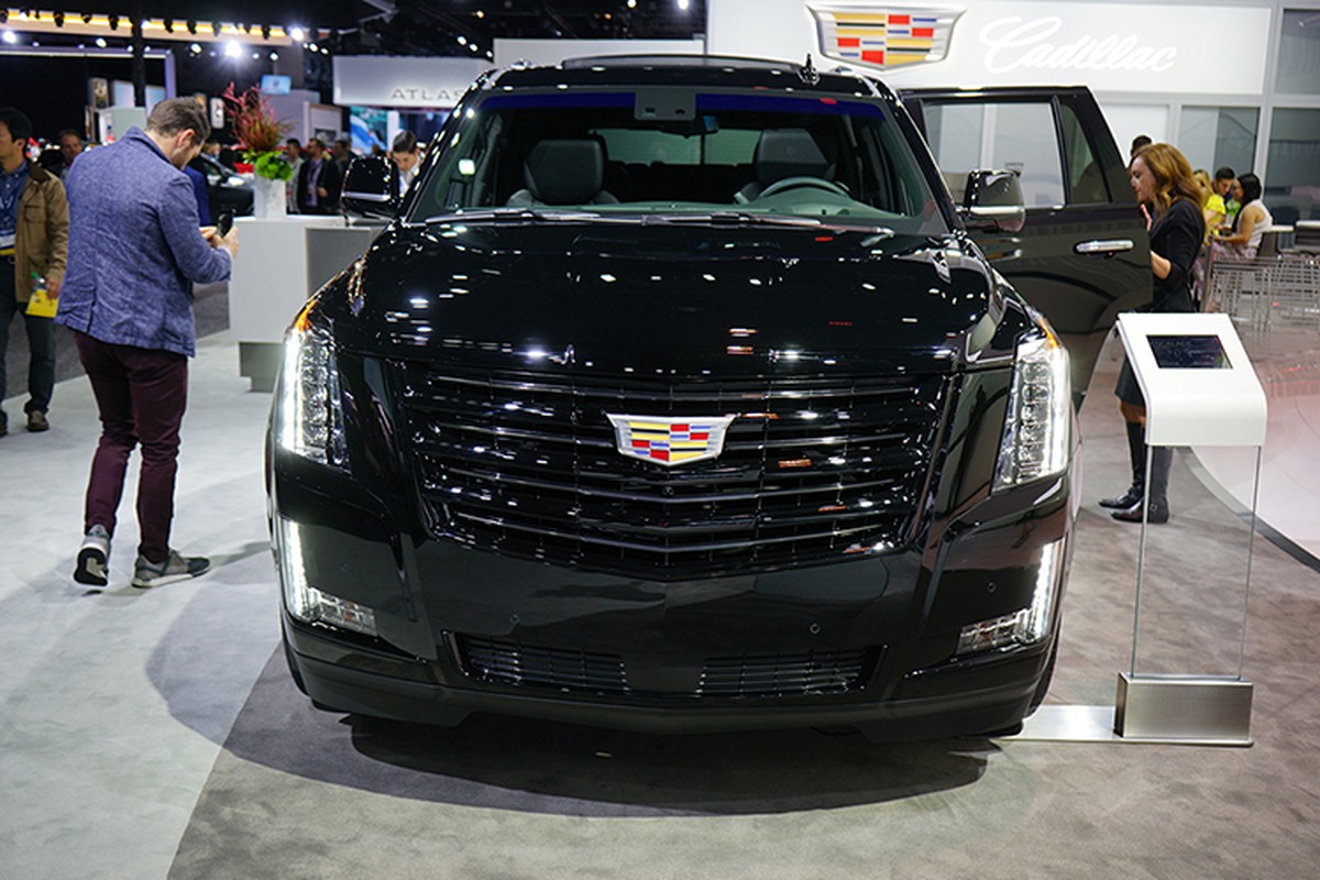 Xe sang Cadillac Escalade Sport gia re chi 1,98 ty dong-Hinh-3