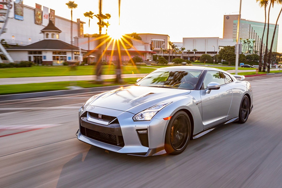 Sieu xe gia re Nissan GT-R 2019 chi hon 2 ty dong