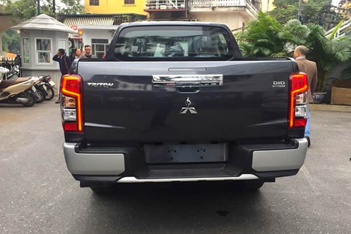 Gia lan banh Mitsubishi Triton moi tu 786 trieu tai Viet Nam?-Hinh-8