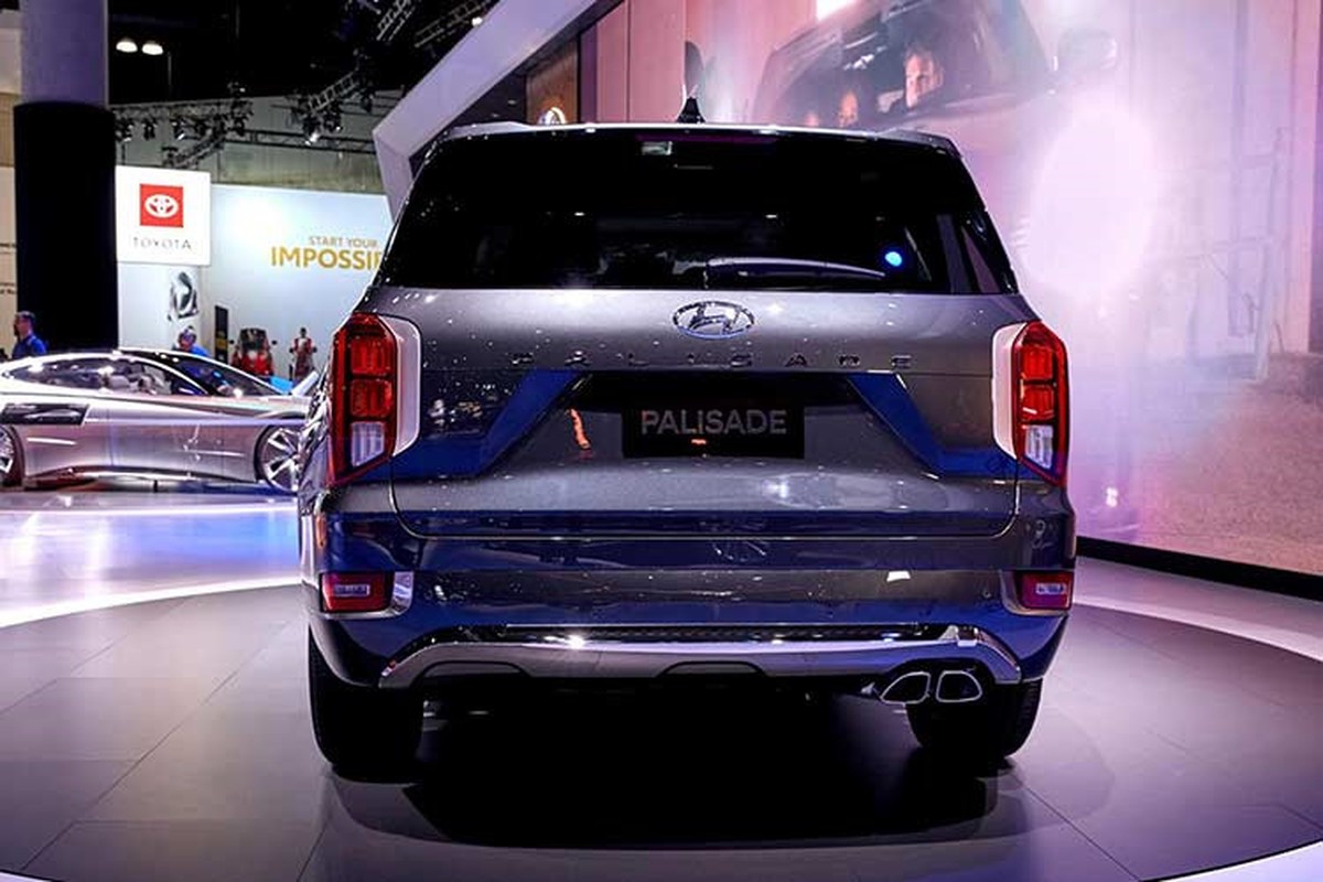 Hyundai Palisade gia tu 716 trieu dong 