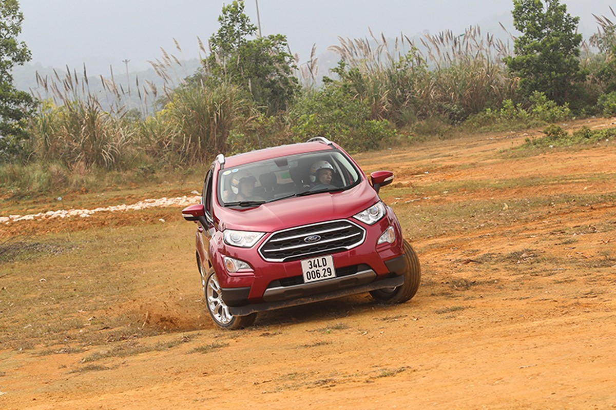 Trai nghiem su linh hoat cua Ford EcoSport tai Ha Noi-Hinh-4