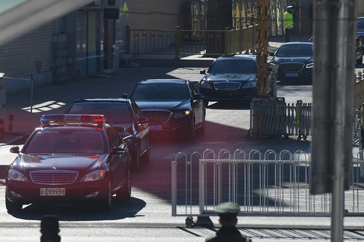 Mercedes-Benz S600 cua ong Kim Jong Un sap den Ha Noi?-Hinh-3