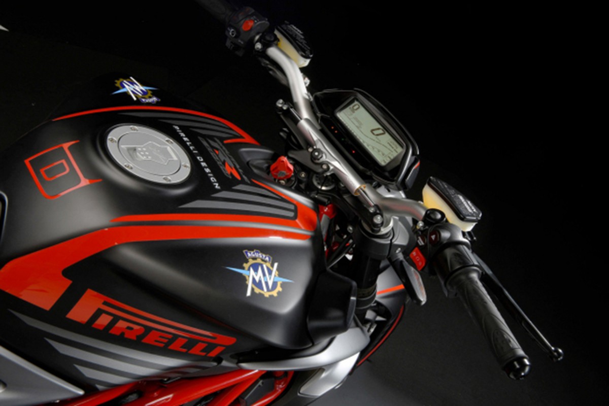 Sieu moto MV Agusta Dragster 800 RR gia gan 1 ty dong-Hinh-4