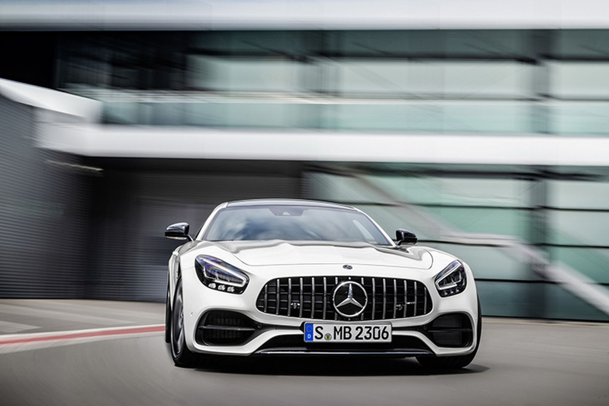 Sieu xe Mercedes-AMG GT 2020 gia tu 3,55 ty dong-Hinh-3
