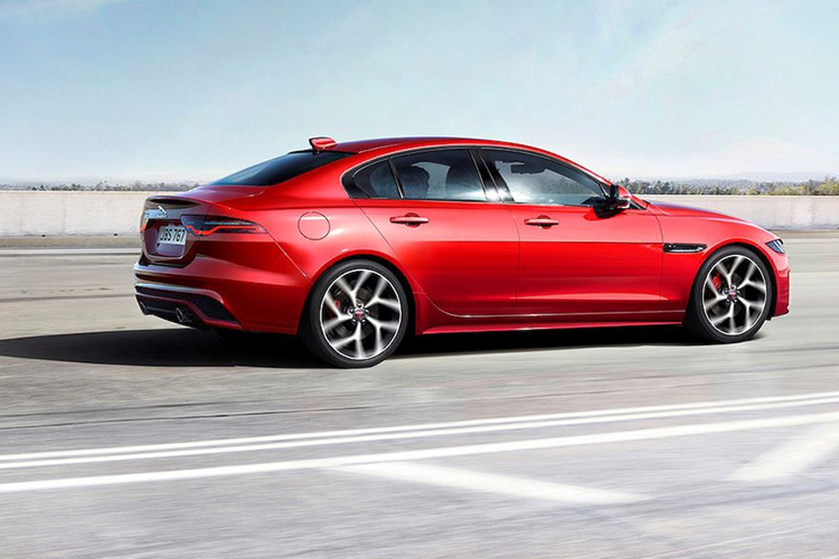 Cham mat sedan Jaguar XE 2020 gia tu hon 1 ty dong-Hinh-10