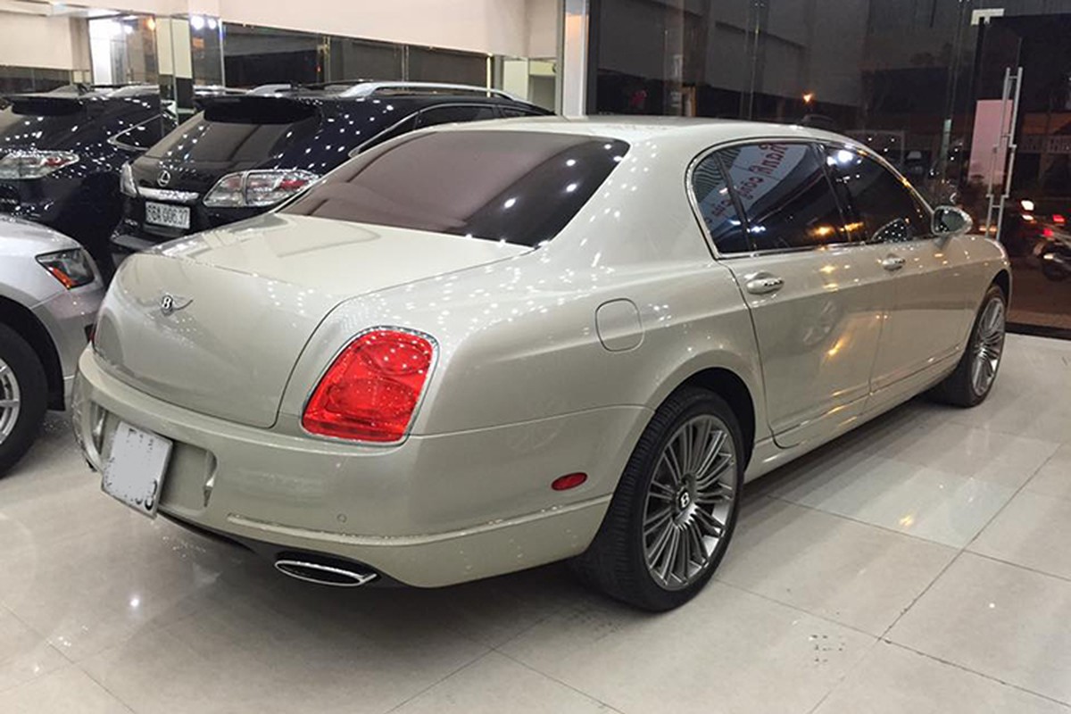 Xe sieu sang Bentley gia chi 2,35 ty dong tai Viet Nam-Hinh-8