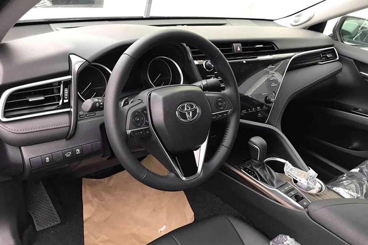 Toyota Camry 2019 