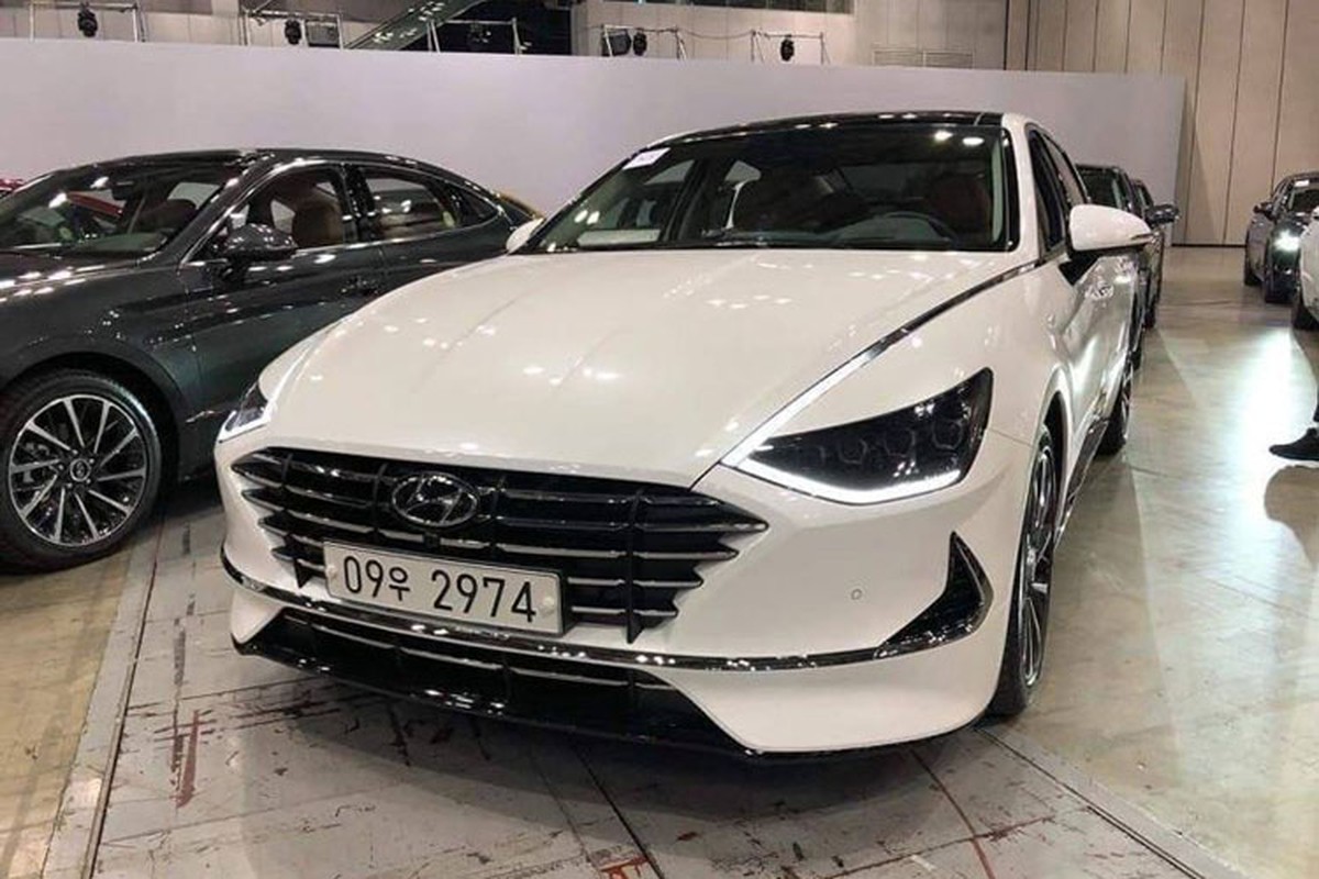 Hyundai Sonata 2020 “chot gia” tu 440 trieu, sap ve VN