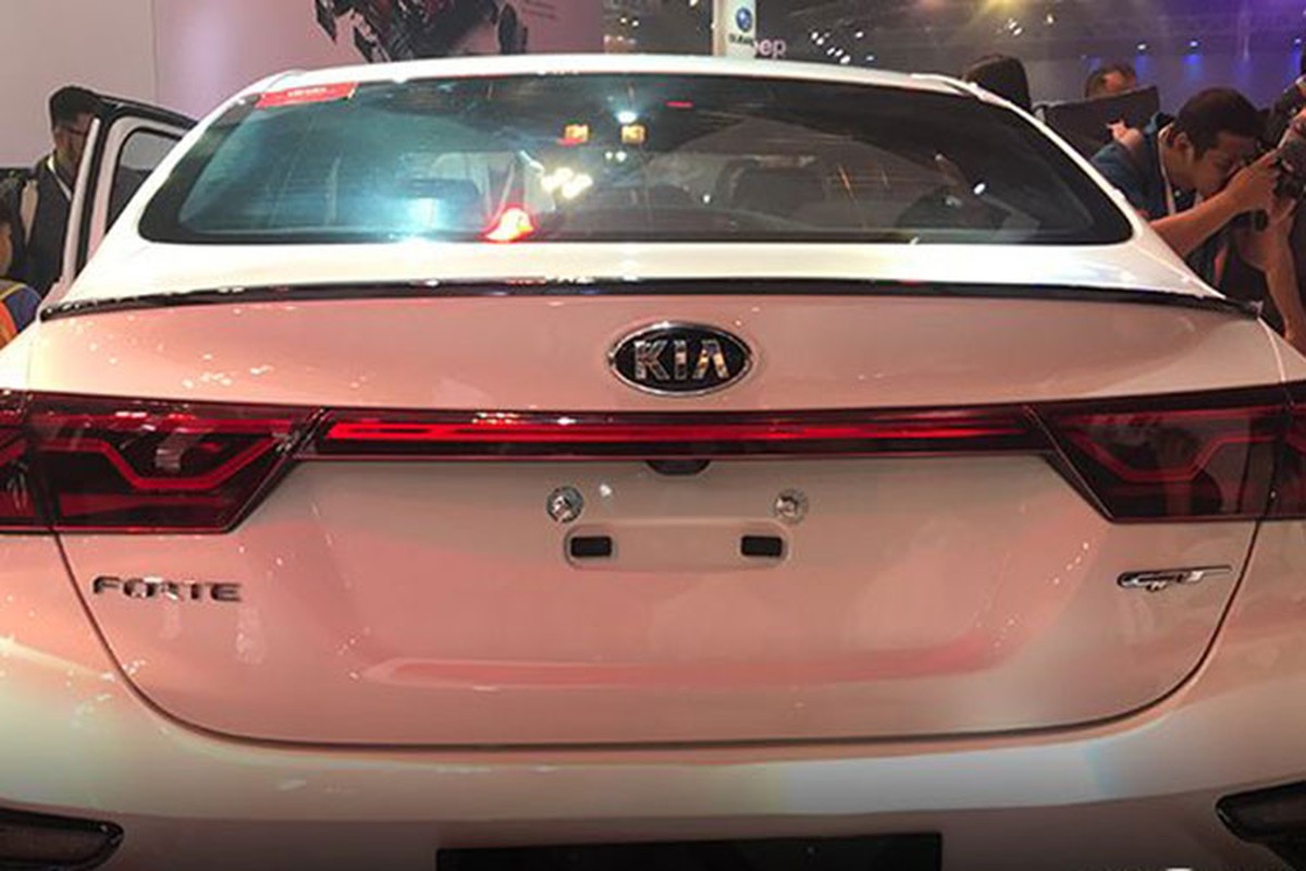 Kia Cerato GT moi gia tu 729 trieu tai Dong Nam A-Hinh-4