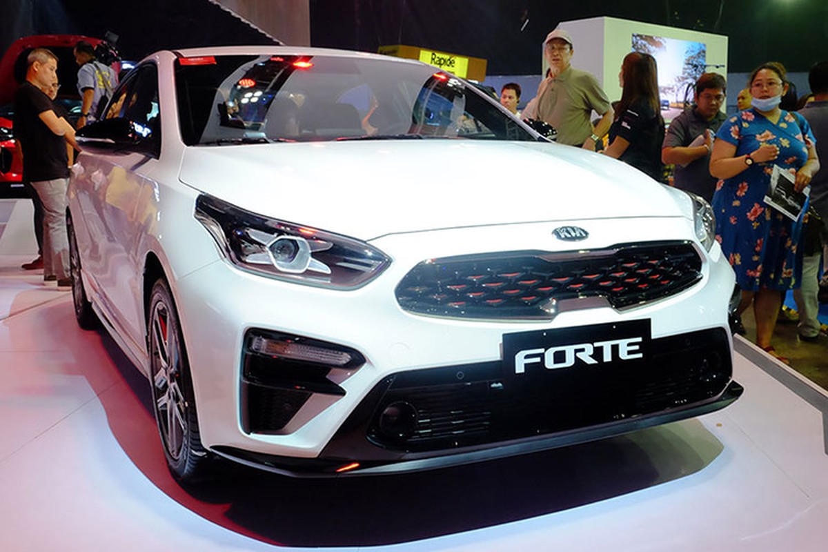 Kia Cerato GT moi gia tu 729 trieu tai Dong Nam A