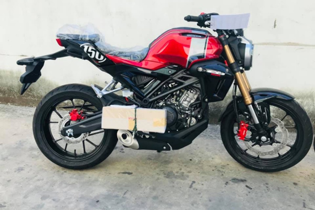 Honda CB150R chinh hang gia 105 trieu 