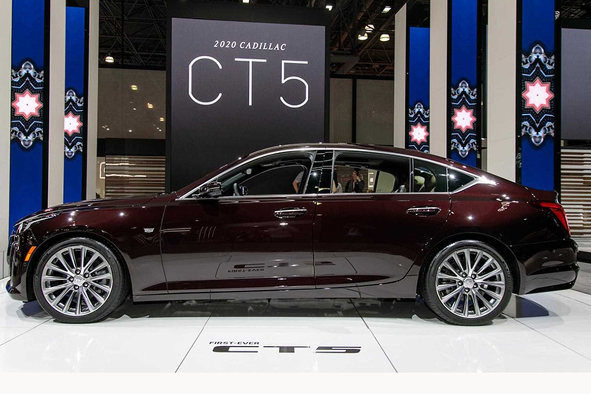 Ra mat Cadillac CT5 