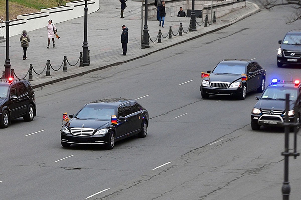 Mercedes-Maybach S600 Pullman chong dan don chu tich Kim tai Nga-Hinh-2