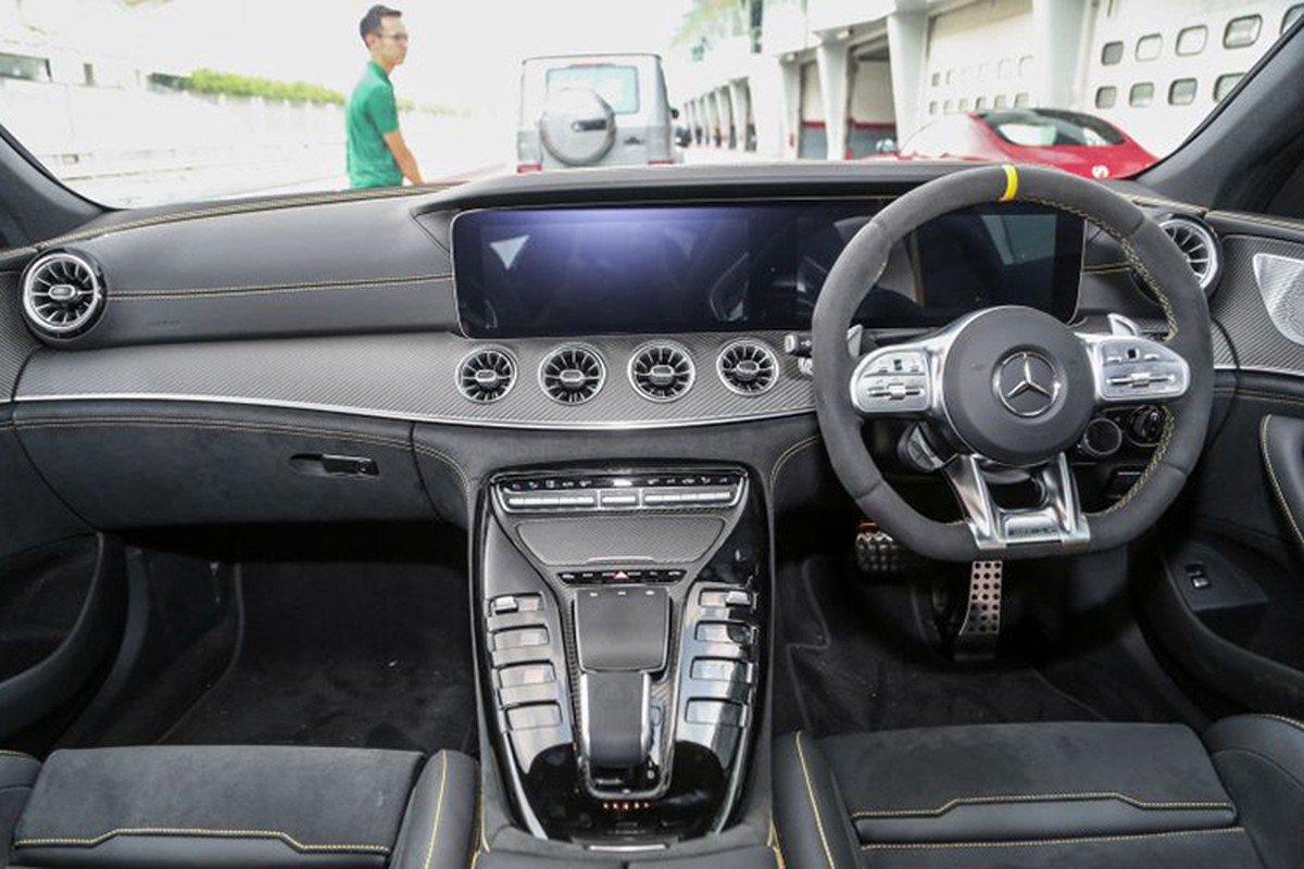 Mercedes-AMG GT 4-Door Coupe gia tu 6 ty dong tai Malaysia-Hinh-5