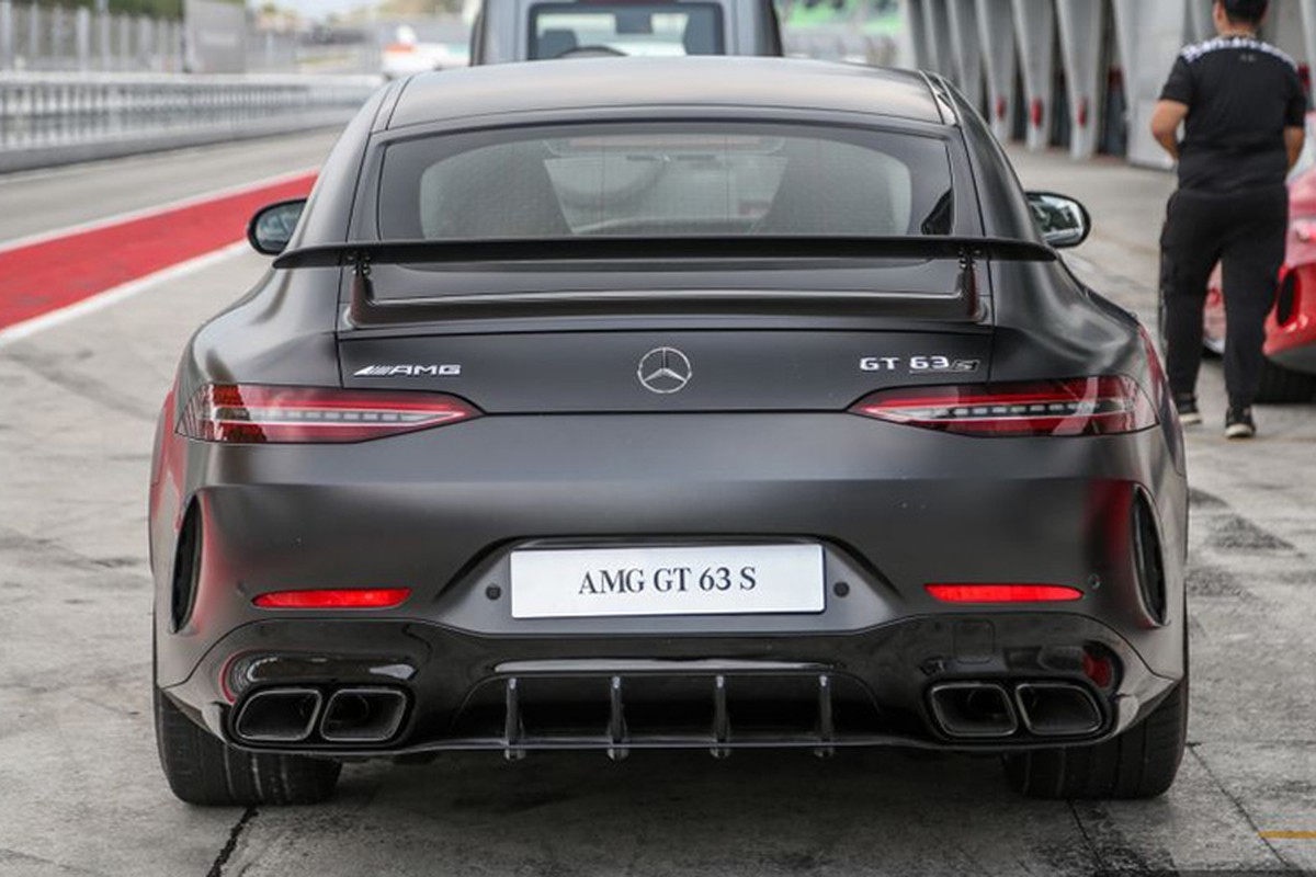 Mercedes-AMG GT 4-Door Coupe gia tu 6 ty dong tai Malaysia-Hinh-9