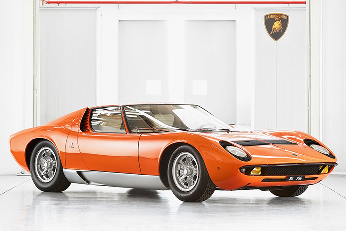 Lamborghini Miura P400 kinh dien tim thay sau 5 thap ky