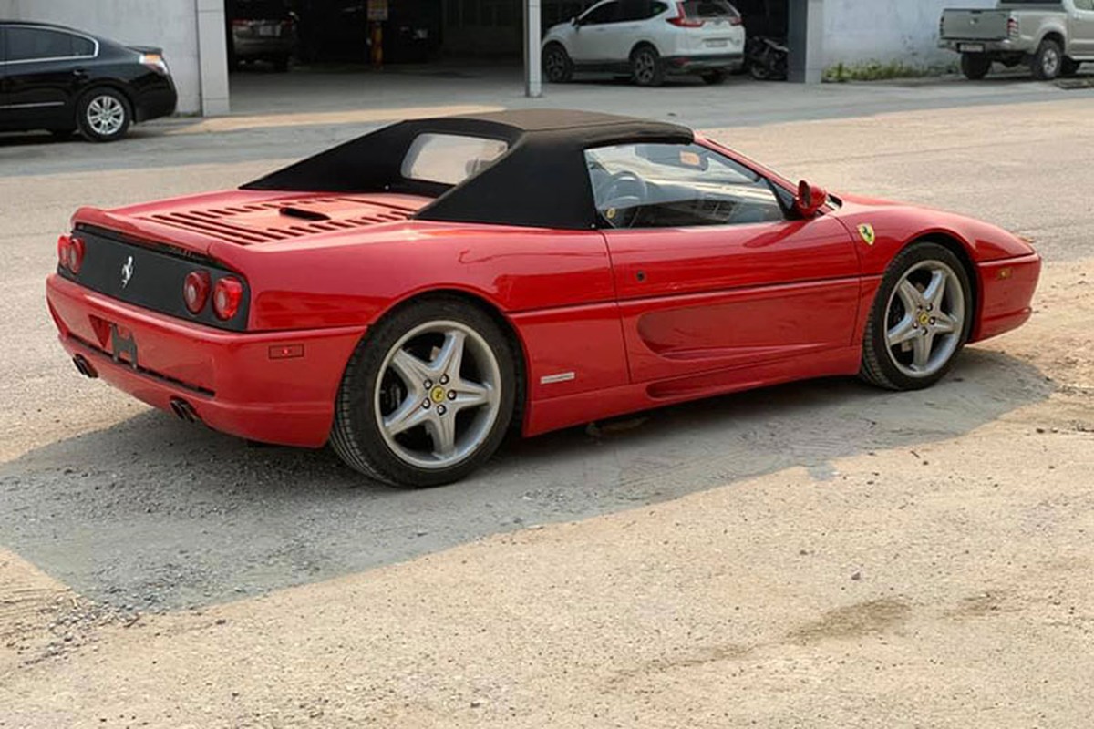 Sieu xe Ferrari F355 Spider nhap lau xuat hien o Sai Gon-Hinh-6