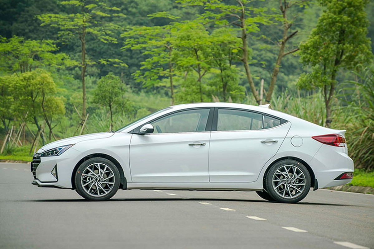 Can canh Hyundai Elantra 2019 gia tu 580 trieu tai Viet Nam-Hinh-2