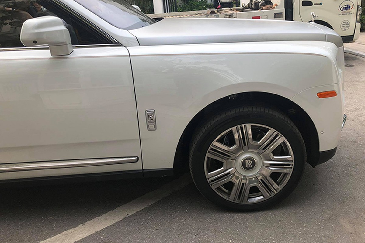 Can canh SUV Rolls-Royce Cullinan hon 40 ty tai Ha Noi-Hinh-4