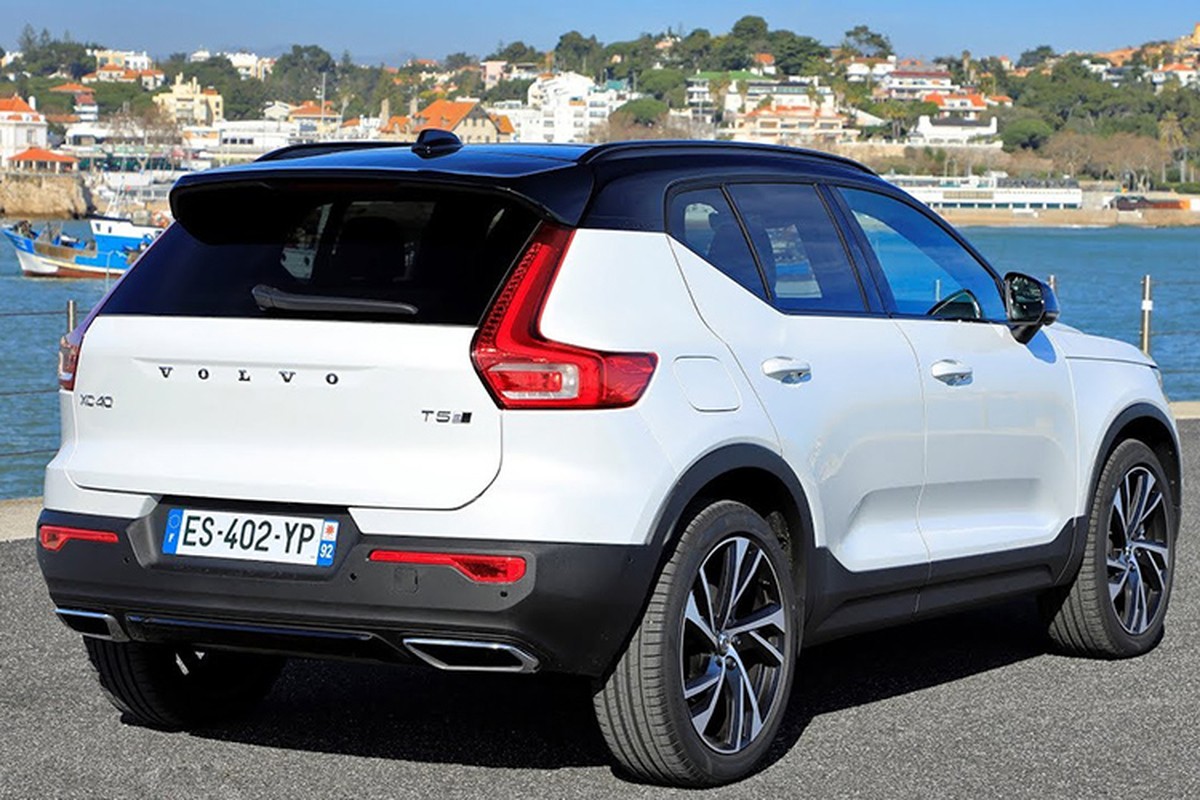 Volvo XC40 2019 gia 1,75 ty, 