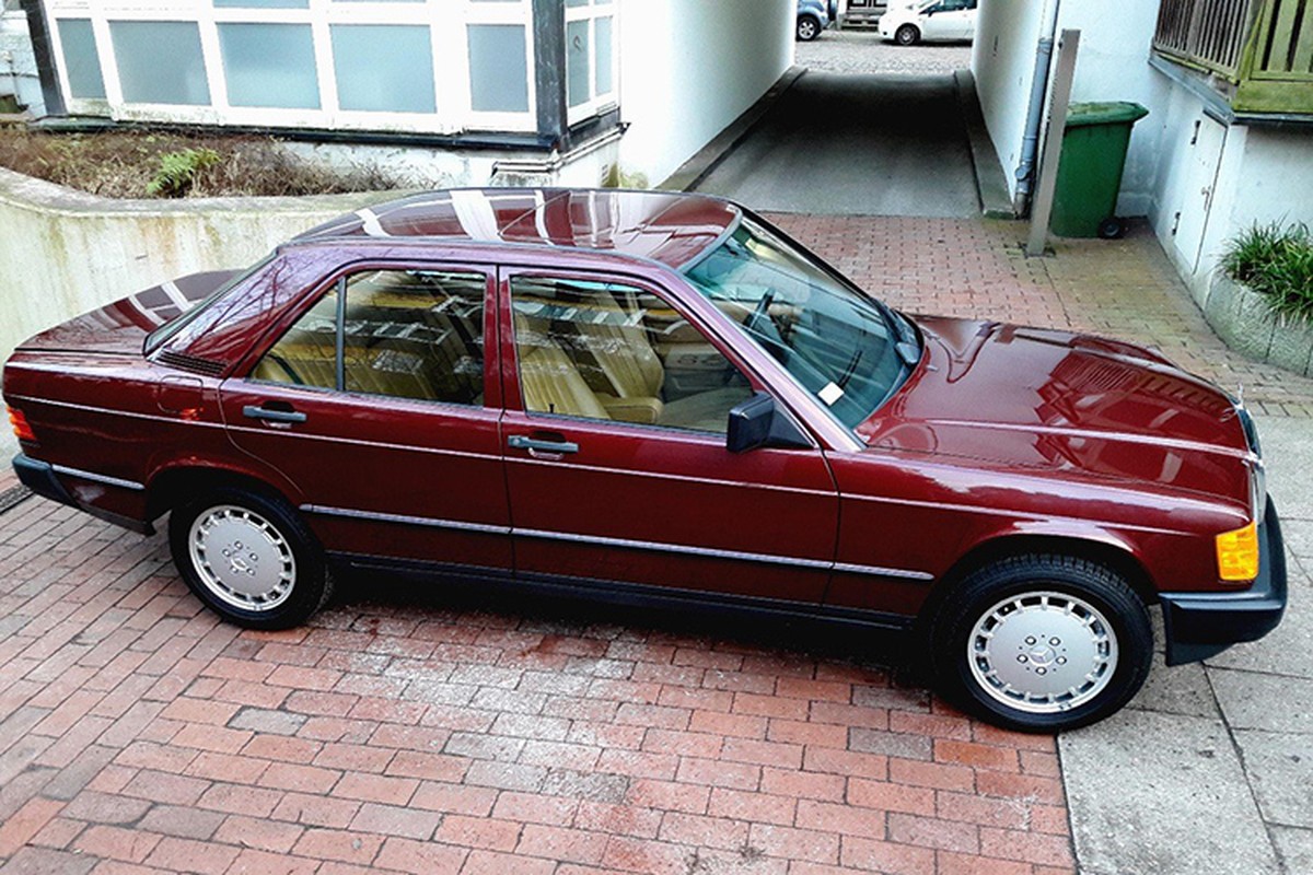 Mercedes-Benz 190E sau 30 nam ban 1,3 ty dong-Hinh-9