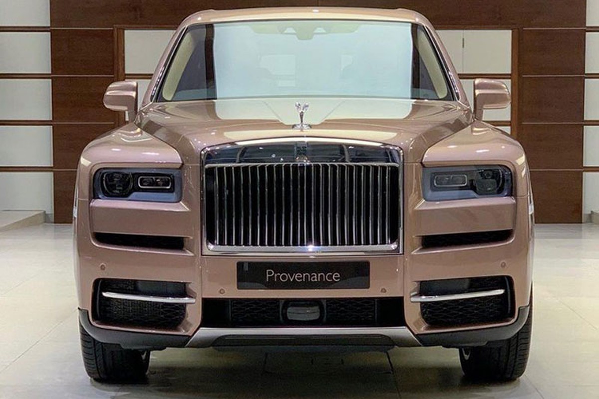 SUV sieu sang Rolls-Royce Cullinan noi bat voi chi tiet 