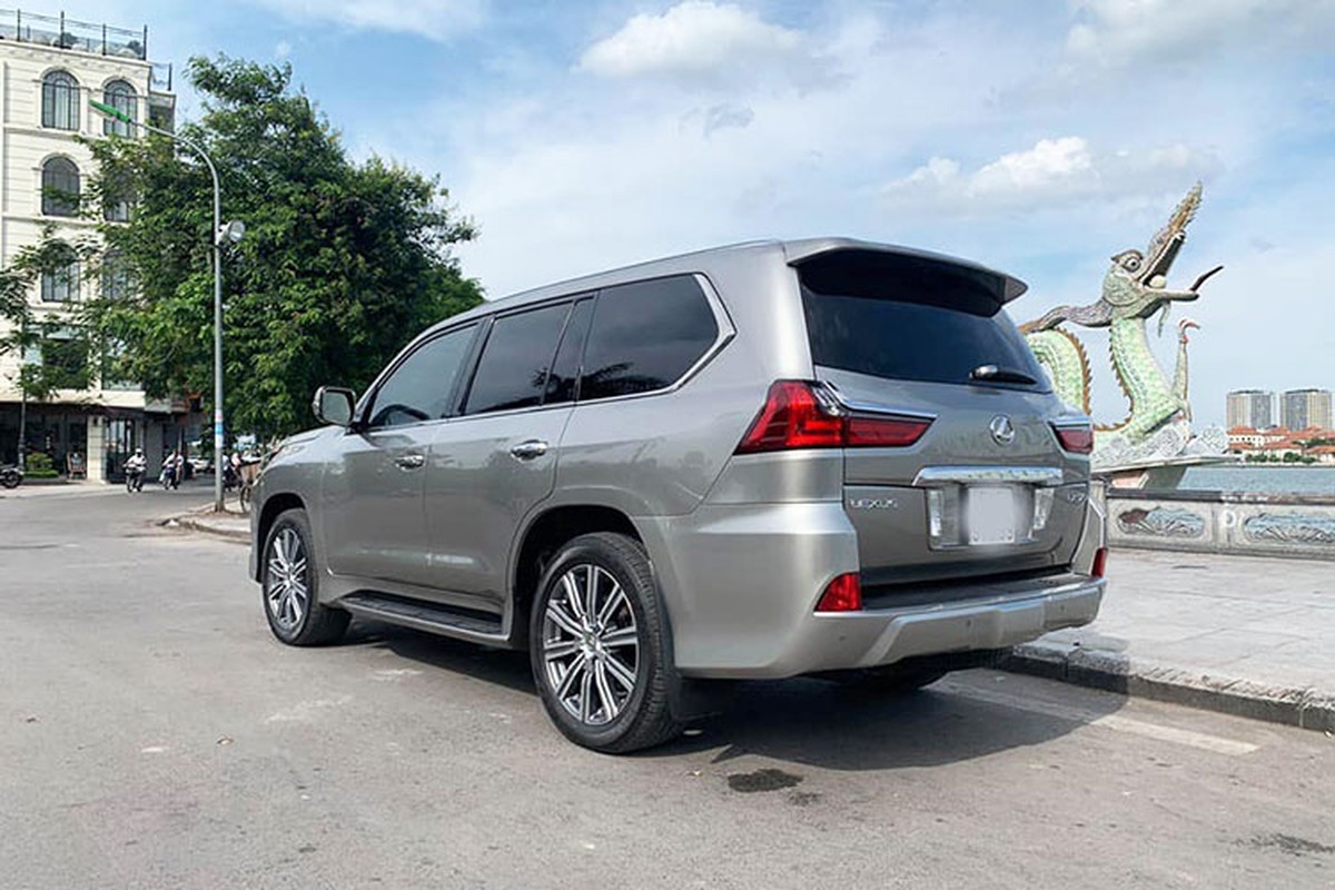 Xe sang Lexus LX570 dung chan ban hon 7 ty tai Ha Noi-Hinh-10