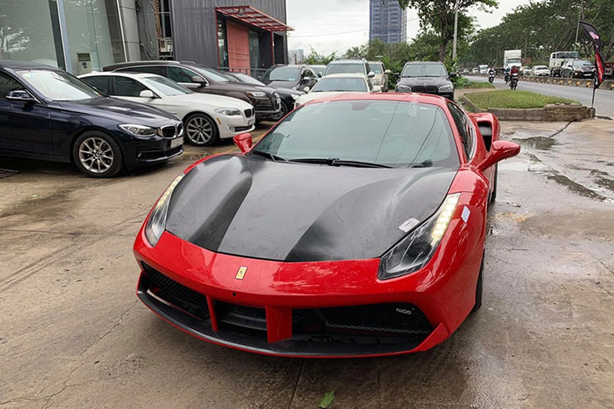 Ferrari 488 GTB cua Tuan Hung lo dien voi ngoai hinh moi