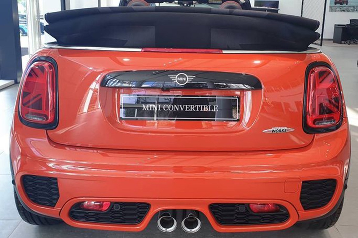 Xe MINI Convertible JCW 2,5 ty dau tien tai Viet Nam-Hinh-4