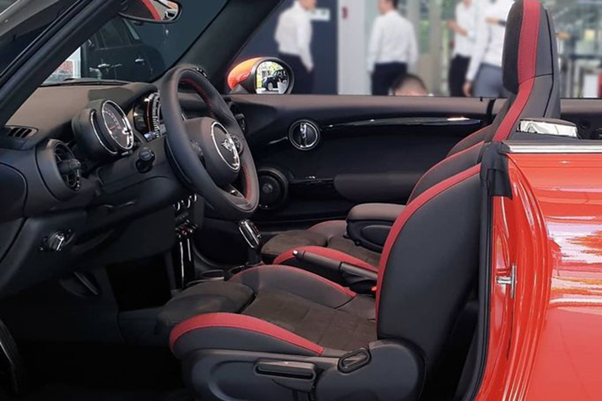 Xe MINI Convertible JCW 2,5 ty dau tien tai Viet Nam-Hinh-6