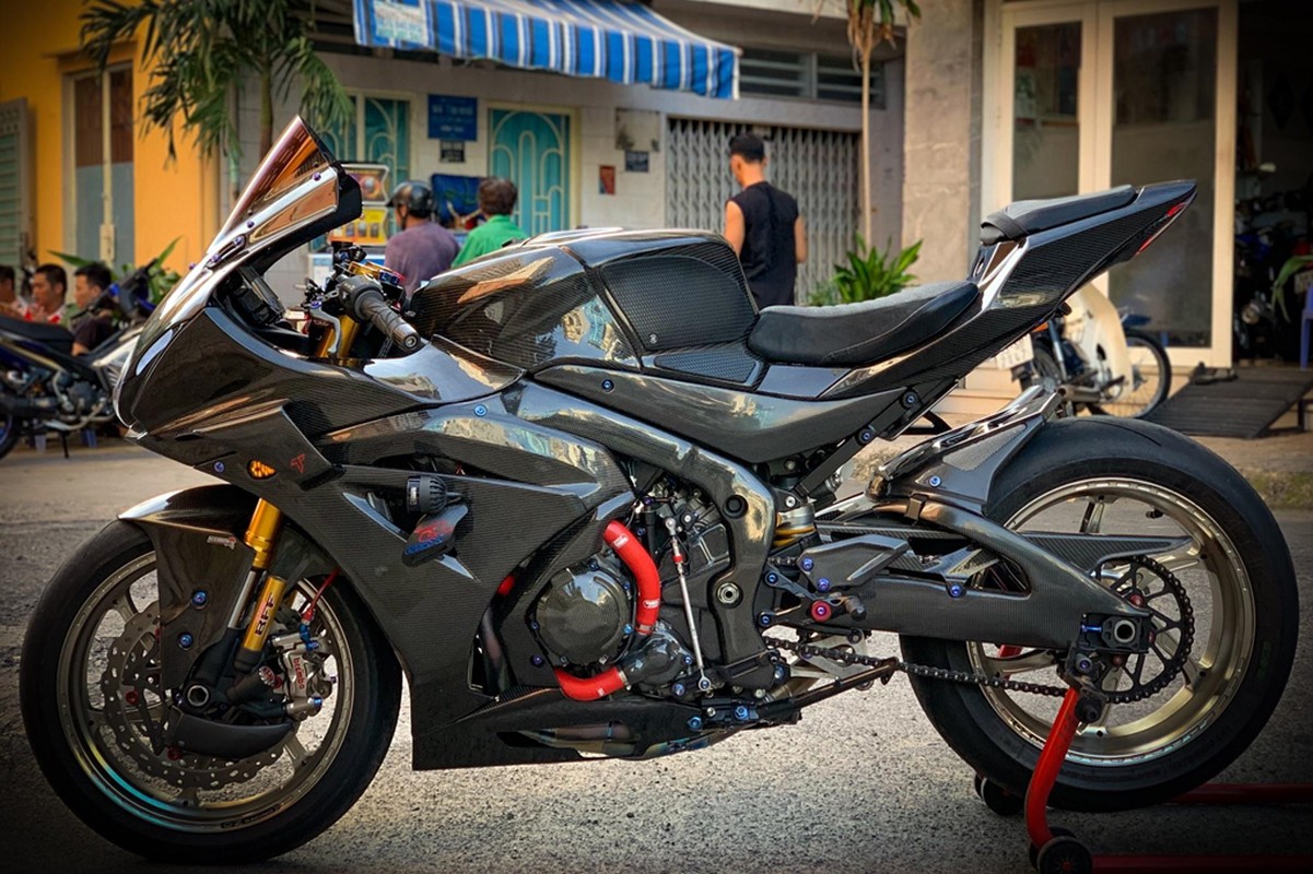 Sieu moto Suzuki GSX-R1000 do ao carbon nua ty o Sai Gon-Hinh-3