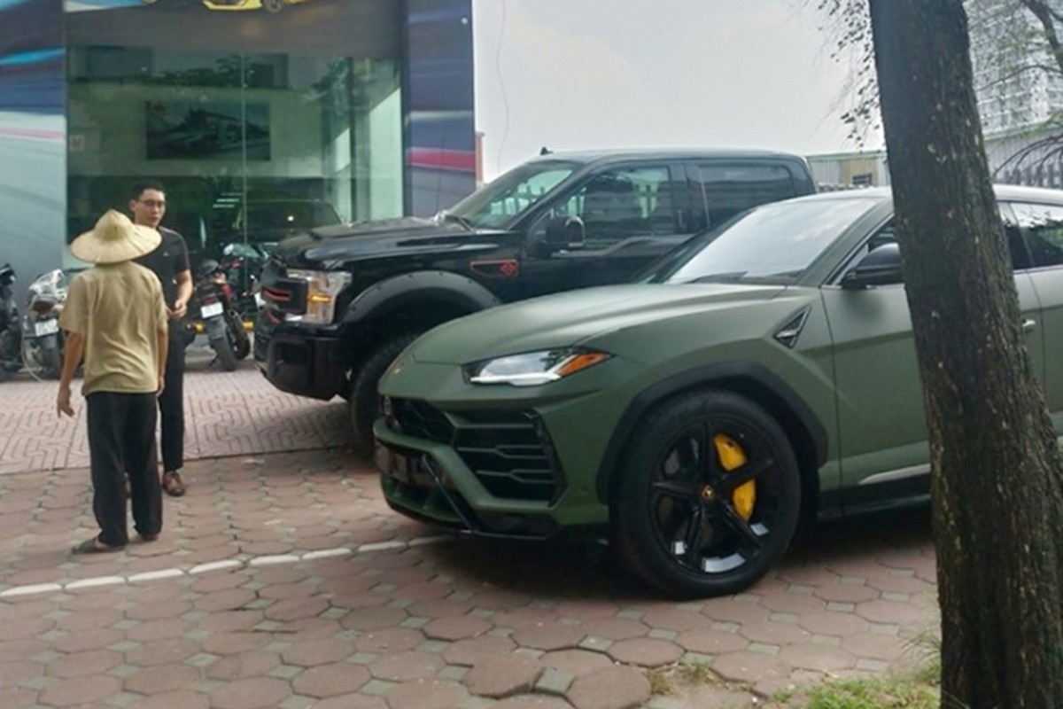 Dai gia Dang Le Nguyen Vu tau Lamborghini Urus 22 ty dong