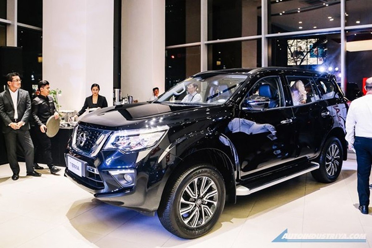 Xe SUV Nissan Terra 2020 nang cap ra mat tai Philippines