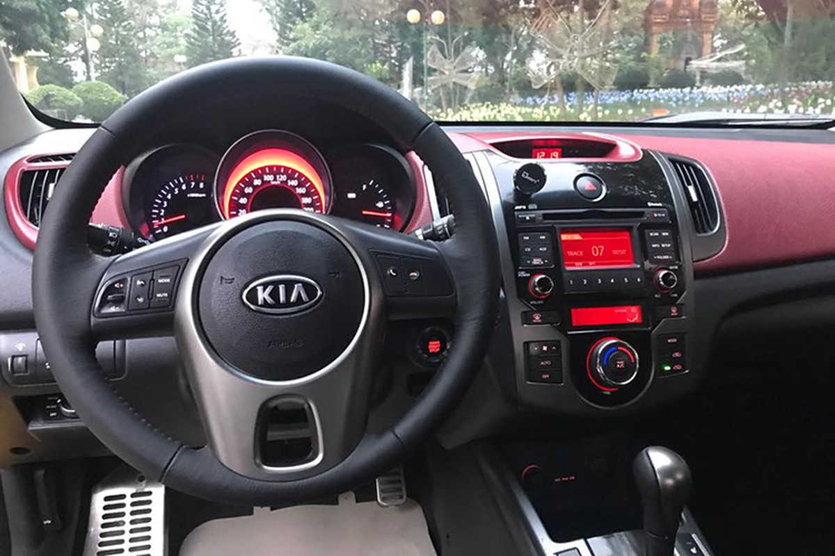 Chi tiet Kia Forte Koup tu 380 trieu dong o Ha Noi-Hinh-5