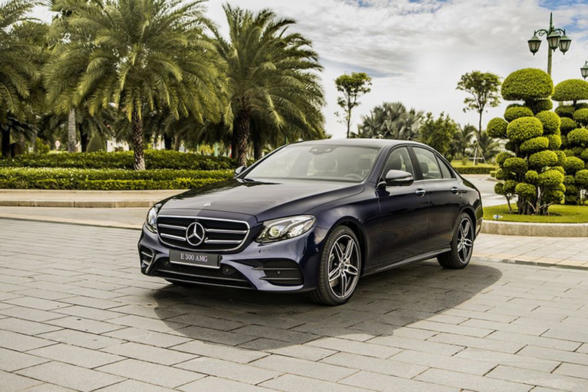 Mercedes-Benz E 300 AMG 2019 tu 2,83 ty tai Viet Nam-Hinh-2