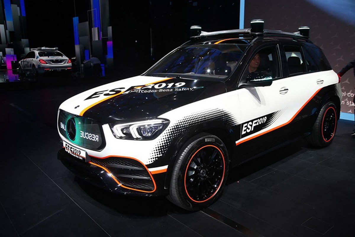 Mercedes-Benz ESF 2019 trang bi cong nghe “tan tien“-Hinh-8