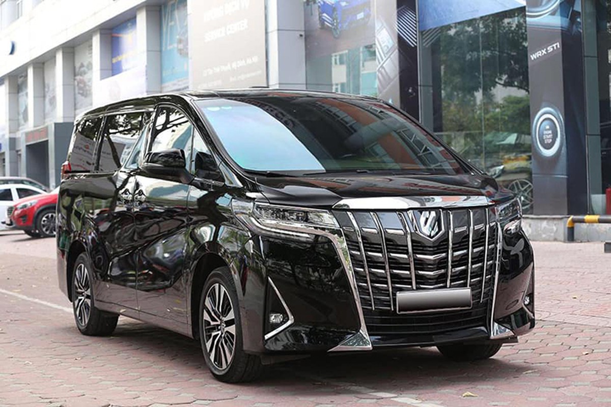 MPV hang sang Toyota Alphard hon 4 ty len san xe cu Ha Noi