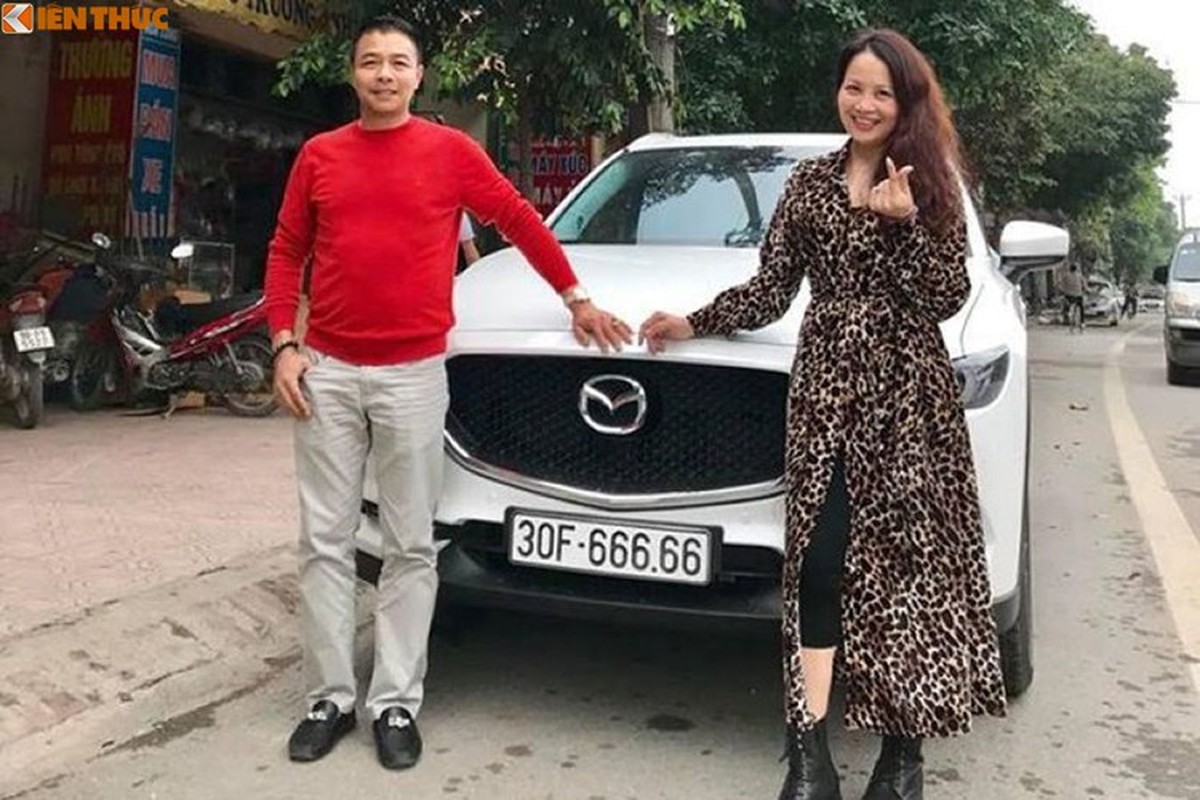 Dai gia Binh Duong chi gan 2,7 ty mua Mazda3 bien khung-Hinh-9