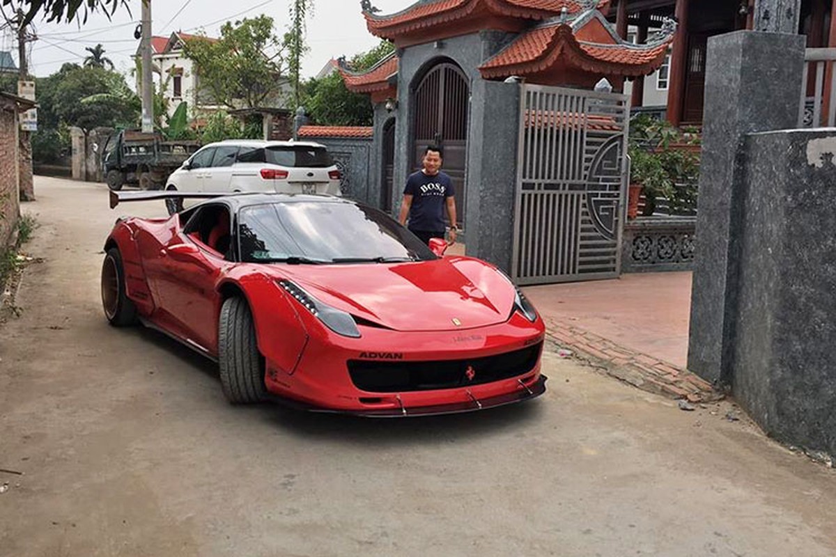 Bo doi xe Ferrari chuc ty lan banh tren duong lang Hai Duong-Hinh-3