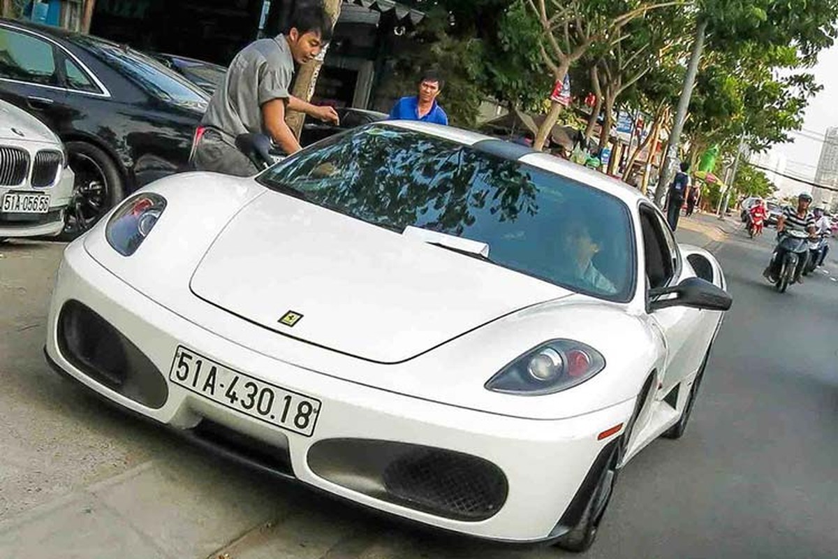 Dai gia Hai Phong tau Ferrari F430 cua ong Dang Le Nguyen Vu-Hinh-9