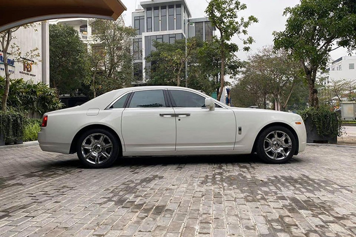 Can canh Rolls-Royce Ghost dung 10 nam hon 9 ty o Ha Noi-Hinh-2